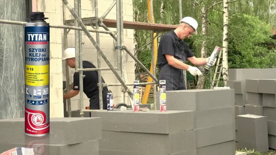 Jak skutecznie przykleić styropian do drewna - najlepsze kleje i porady