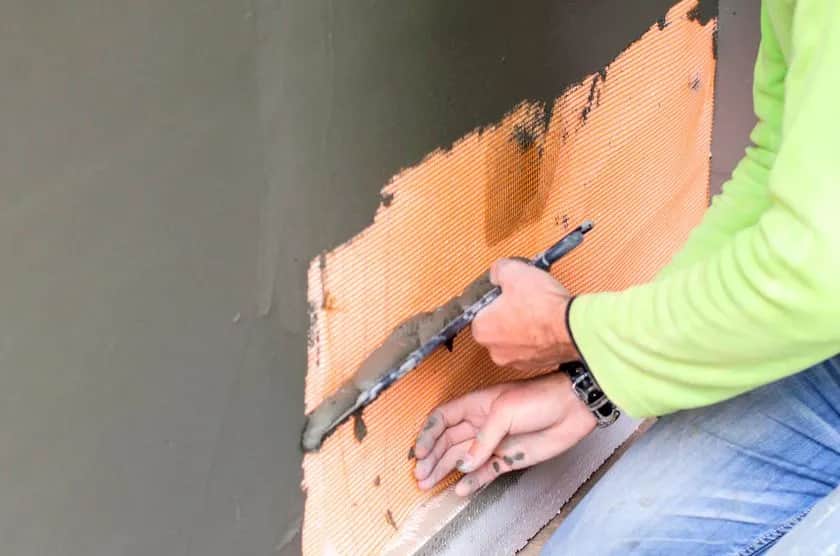 Jaka cena tynków? Sprawdź, ile naprawdę zapłacisz za tynkowanie