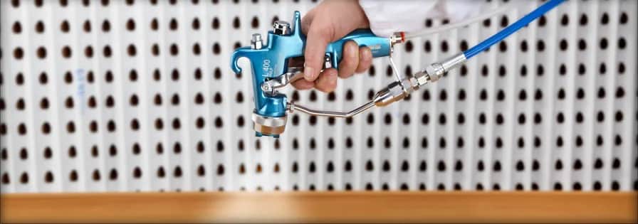 Jaką dyszę do malowania drewna wybrać, aby uniknąć błędów?