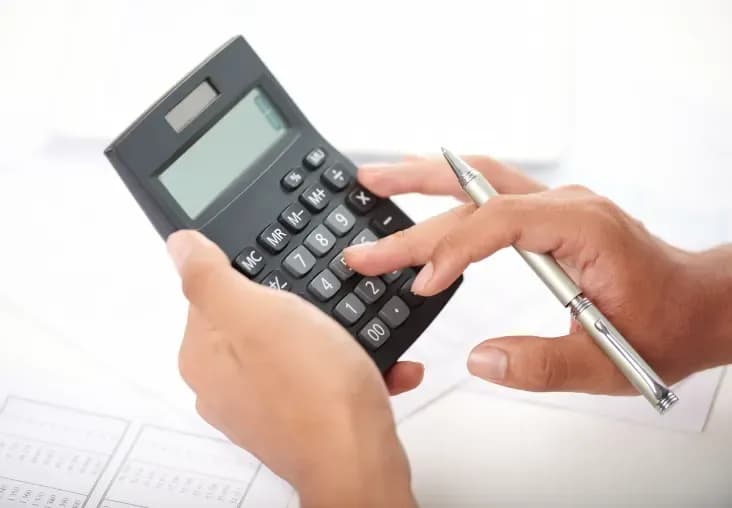 Jak obliczyć ilość styropianu na elewacje, by uniknąć strat materiału