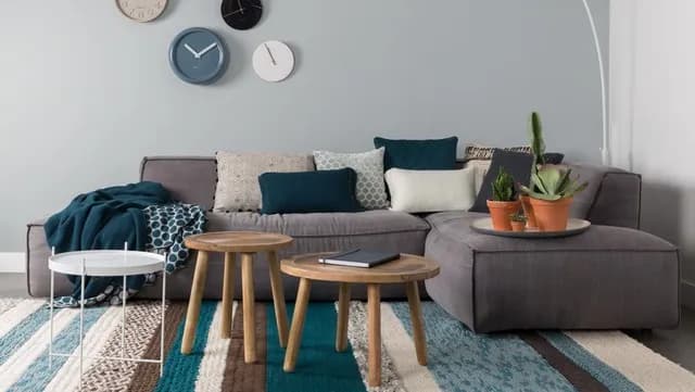 Jak dobrać poduszki dekoracyjne, aby unikać błędów w aranżacji