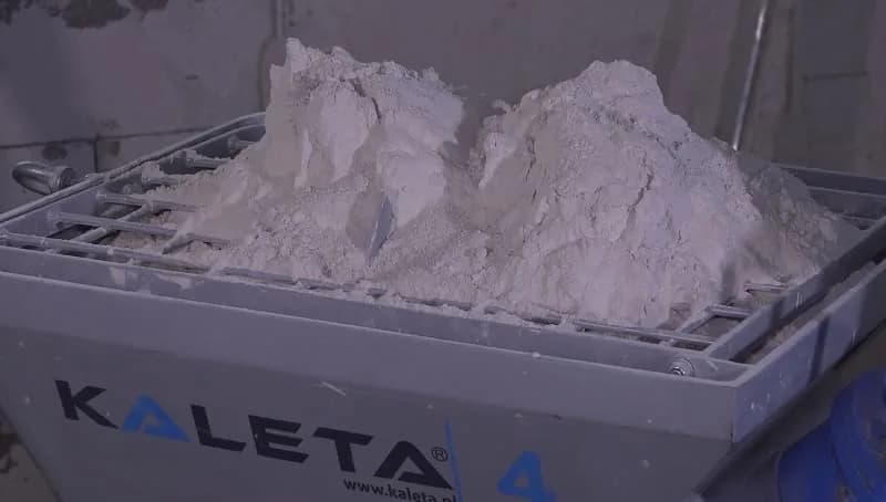 Jaki tynk cementowo-wapienny czy gipsowy - kluczowe różnice i porady